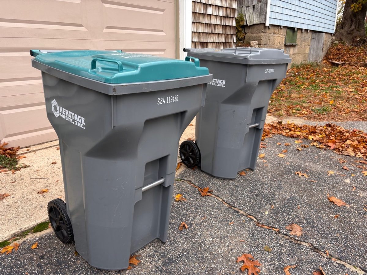 Town government is to blame for trash removal problems