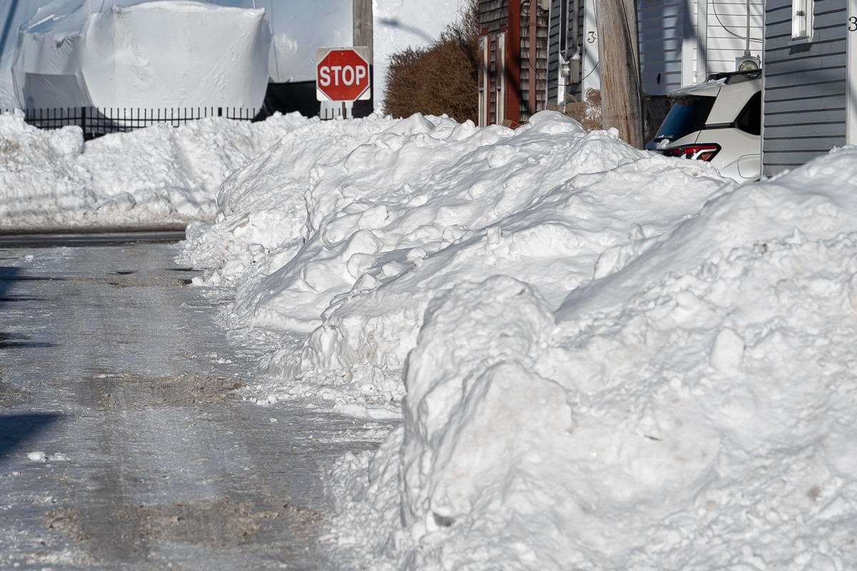 Blizzard bears down on Plymouth