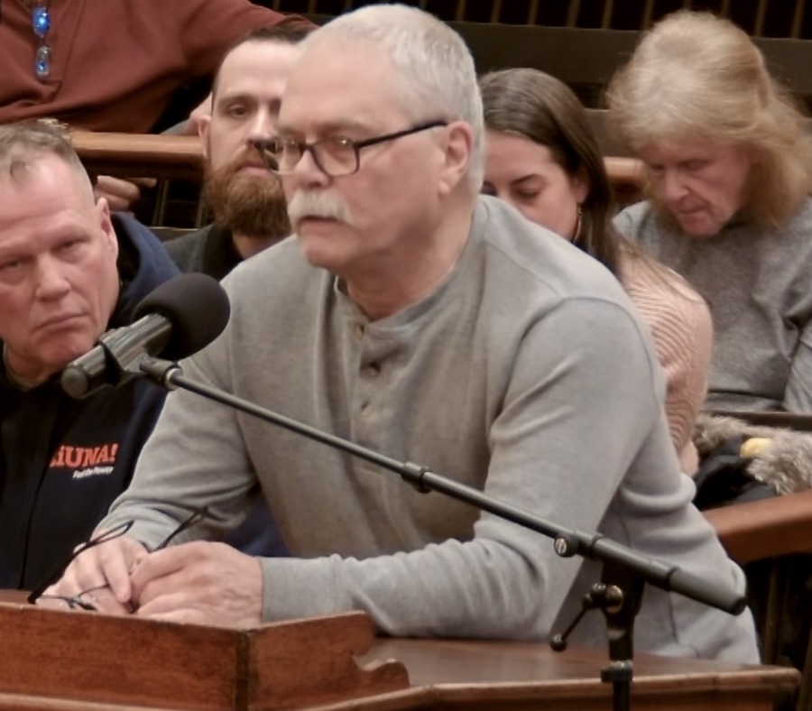 Pulte condo project faces a new wave of opposition