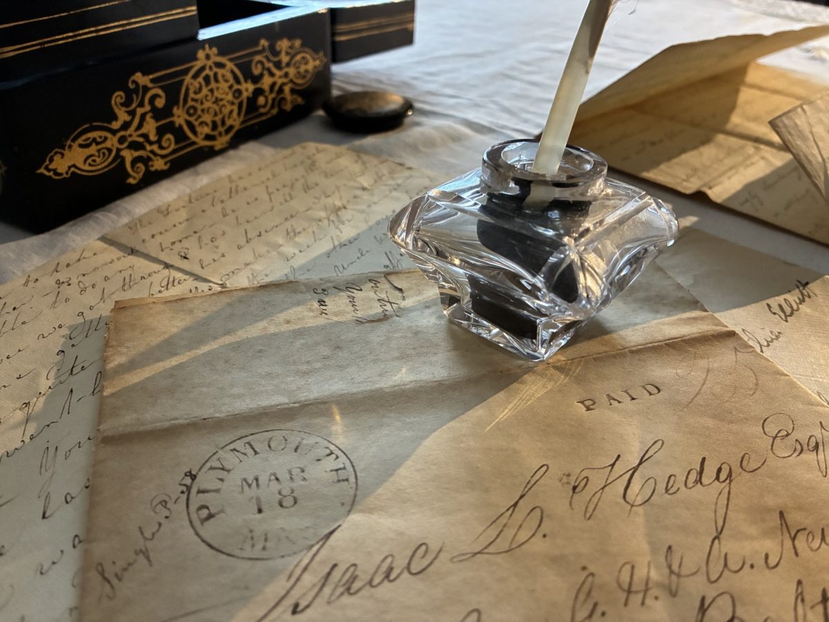 Hedge letters to be read in period setting, candlelight