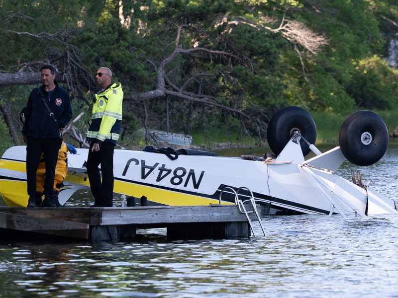 Pilot killed after small plane crashes into Curlew Pond