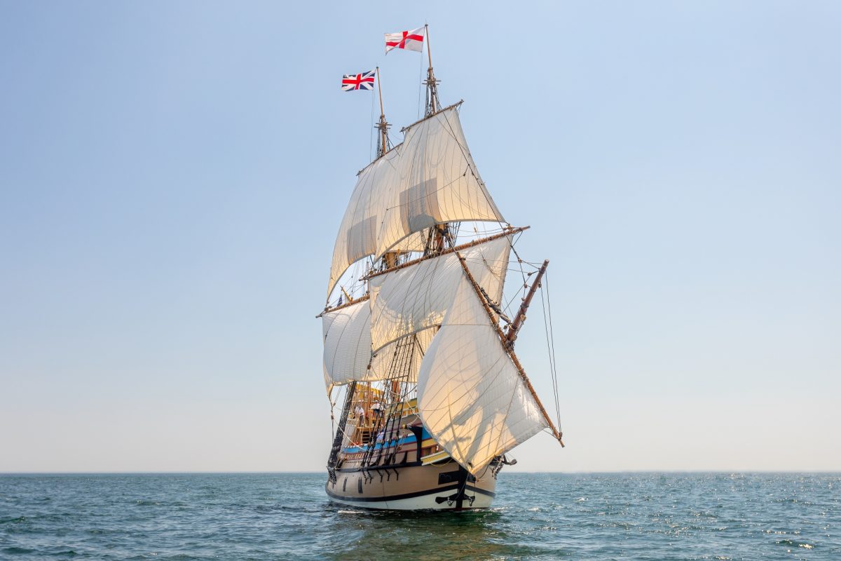 Mayflower II sets sail for Boston’s tall ship parade